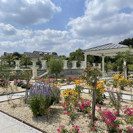مبيت وإفطار Tinténiac Domaine Les Jardins Darsene المظهر الخارجي الصورة