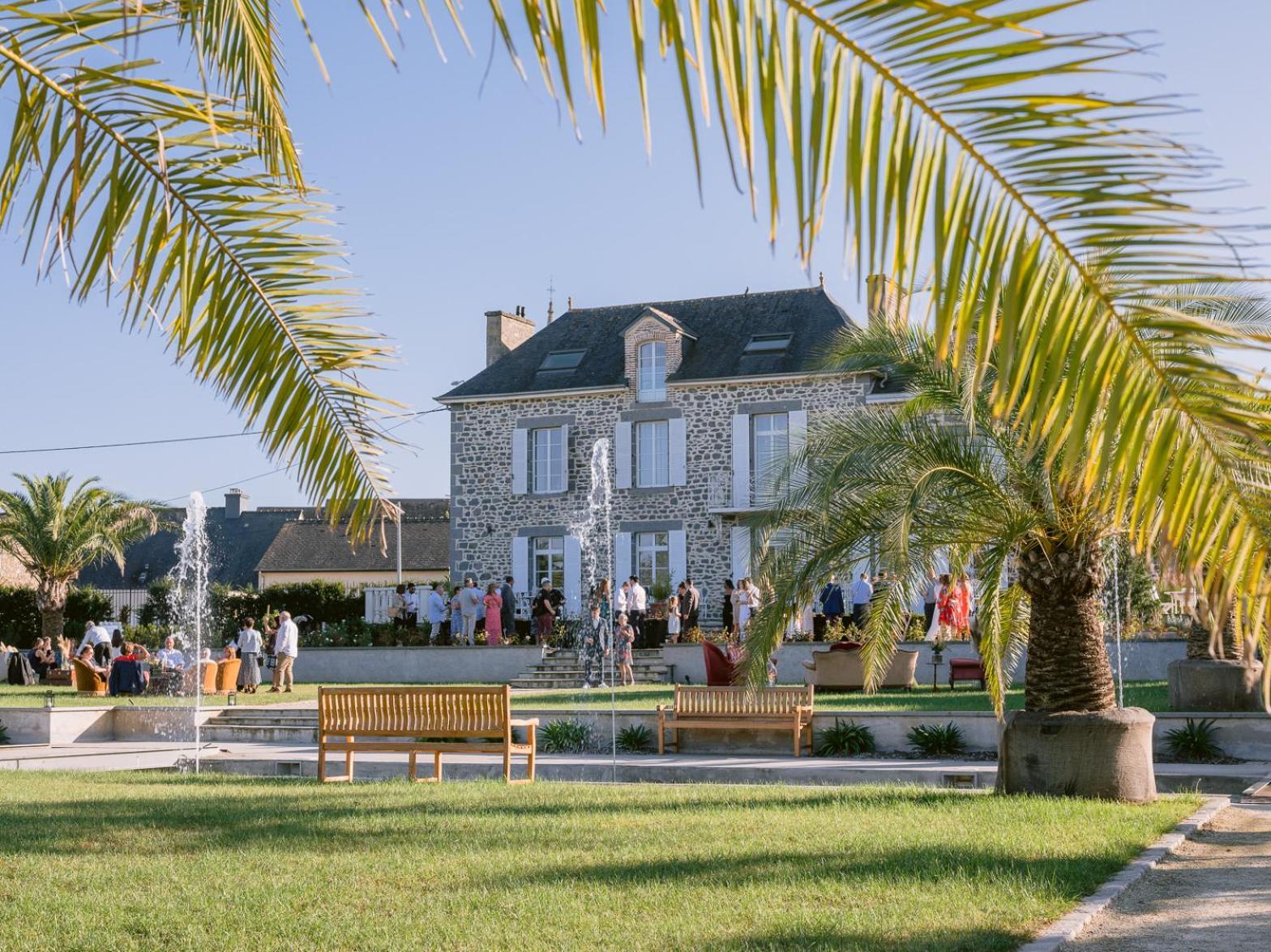 مبيت وإفطار Tinténiac Domaine Les Jardins Darsene المظهر الخارجي الصورة
