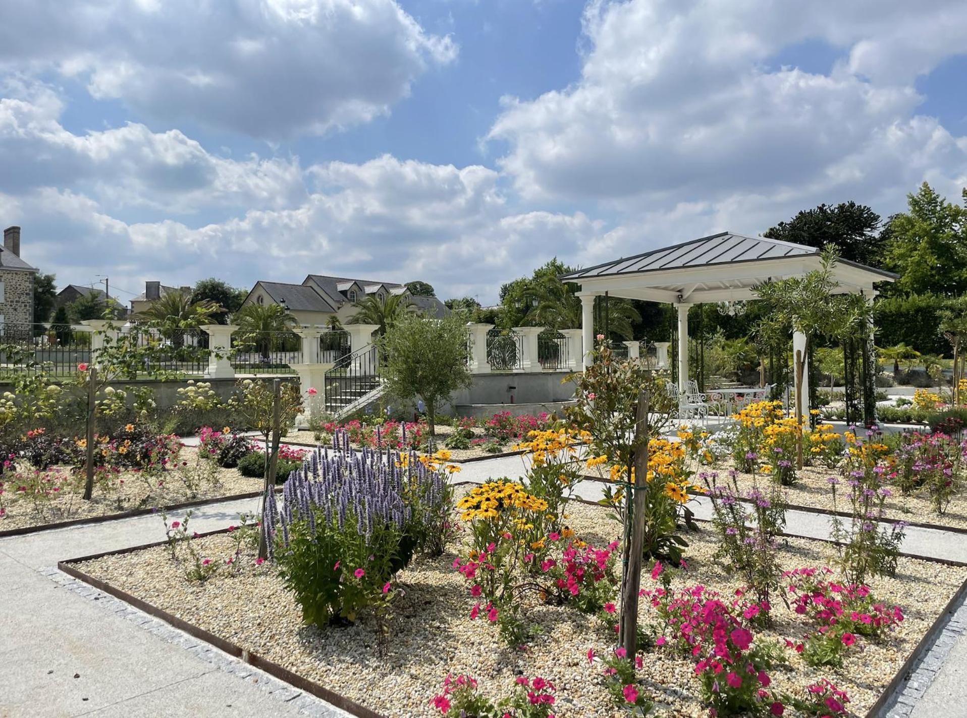 مبيت وإفطار Tinténiac Domaine Les Jardins Darsene المظهر الخارجي الصورة