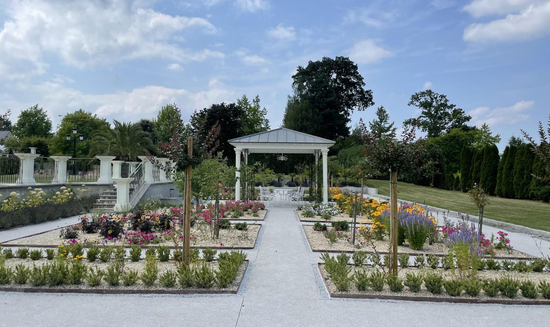 مبيت وإفطار Tinténiac Domaine Les Jardins Darsene المظهر الخارجي الصورة